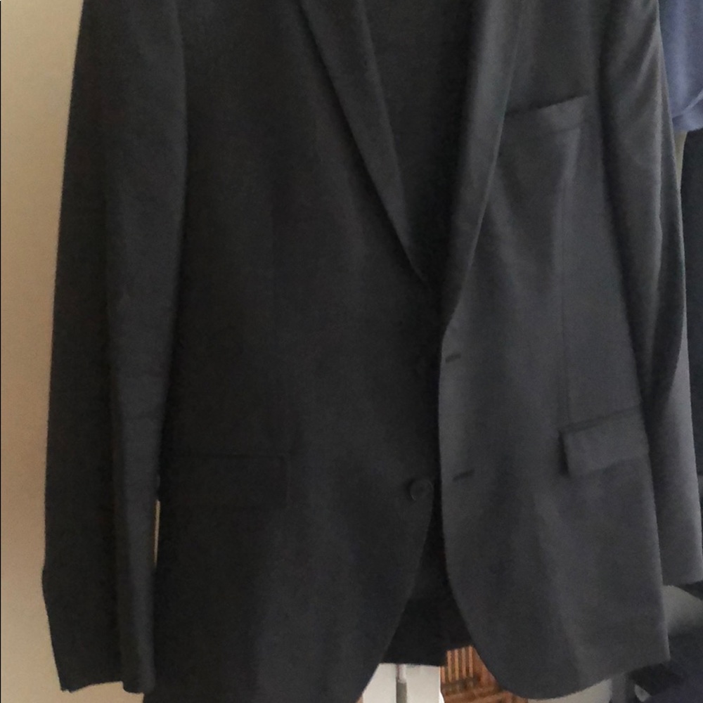 Cinque suit